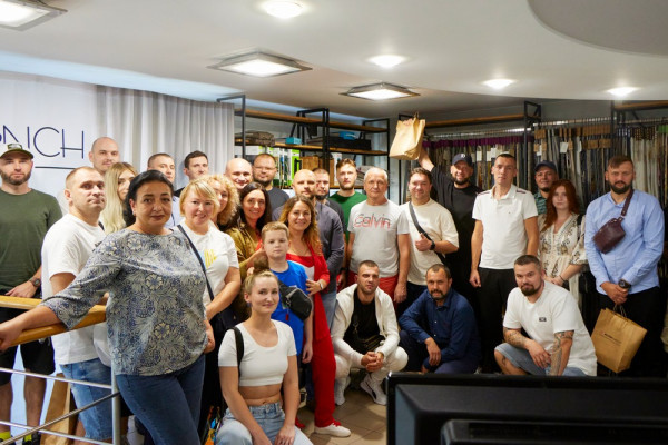 BRUNCH С ALUTATGROUP И СТУДИЕЙ ТЕКСТИЛЬНОГО ДЕКОРА TKANO TEXTILE ОЛЬГИ ШПОРТУН - алютат, alutat, профиль алютат, профиль alutat, профіль алютат, профіль alutat, профиль для натяжного потолка, профіль для натяжної стелі
